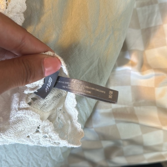 White lace aerie bralette - Picture 5 of 6